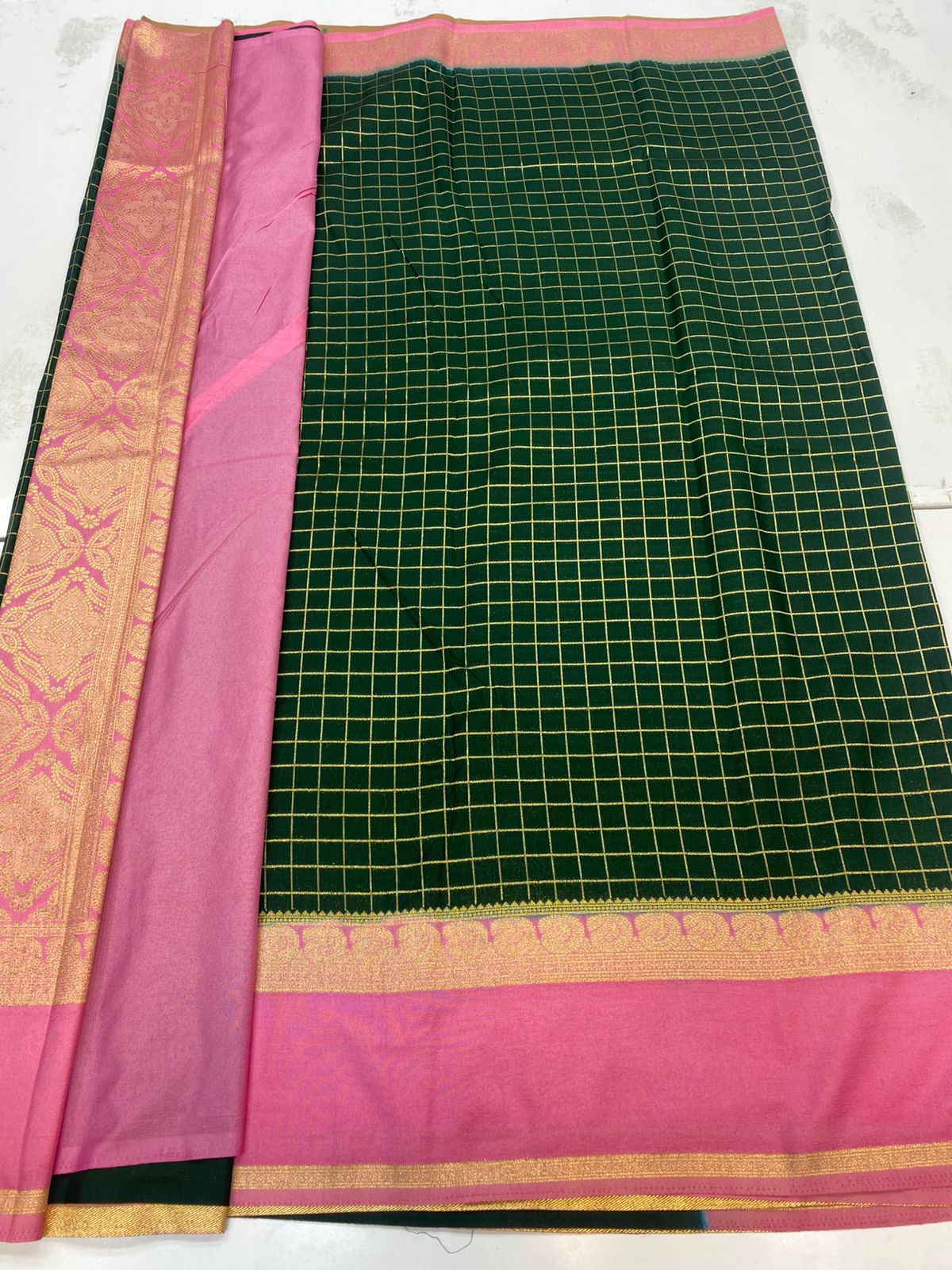 Georgette Checks Saree(3205)