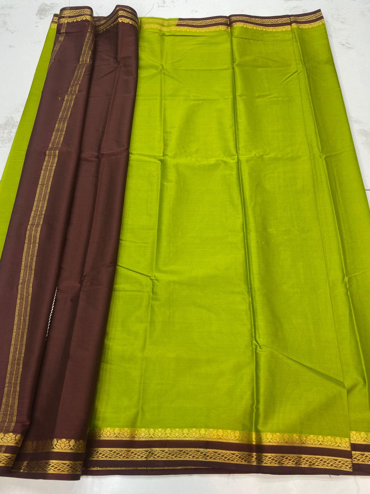 Mysore Crepe Zari Border Saree(3204)