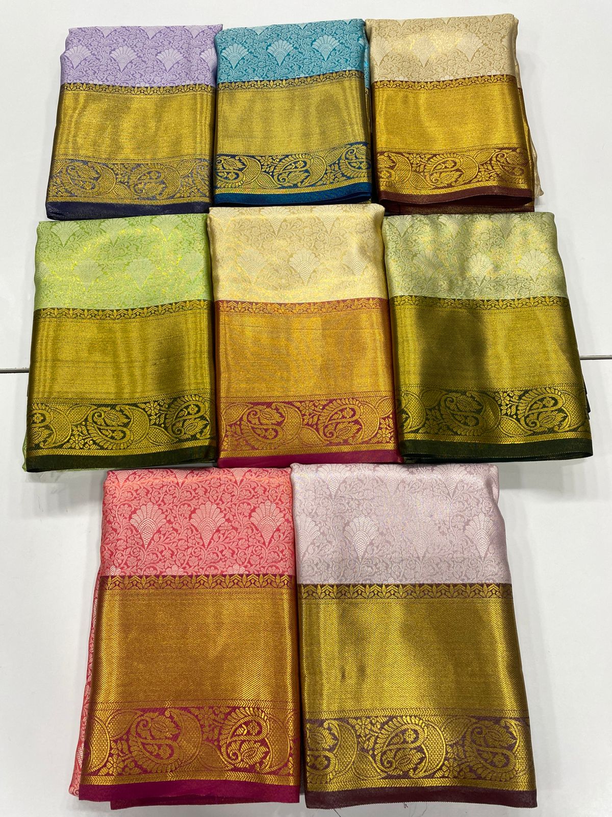 Semi Silk Broket Saree(3213)