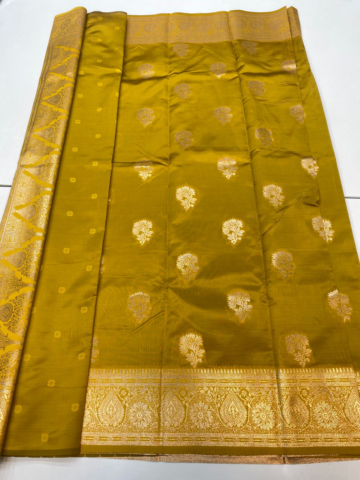 Semi Silk Butta Saree(3211B)