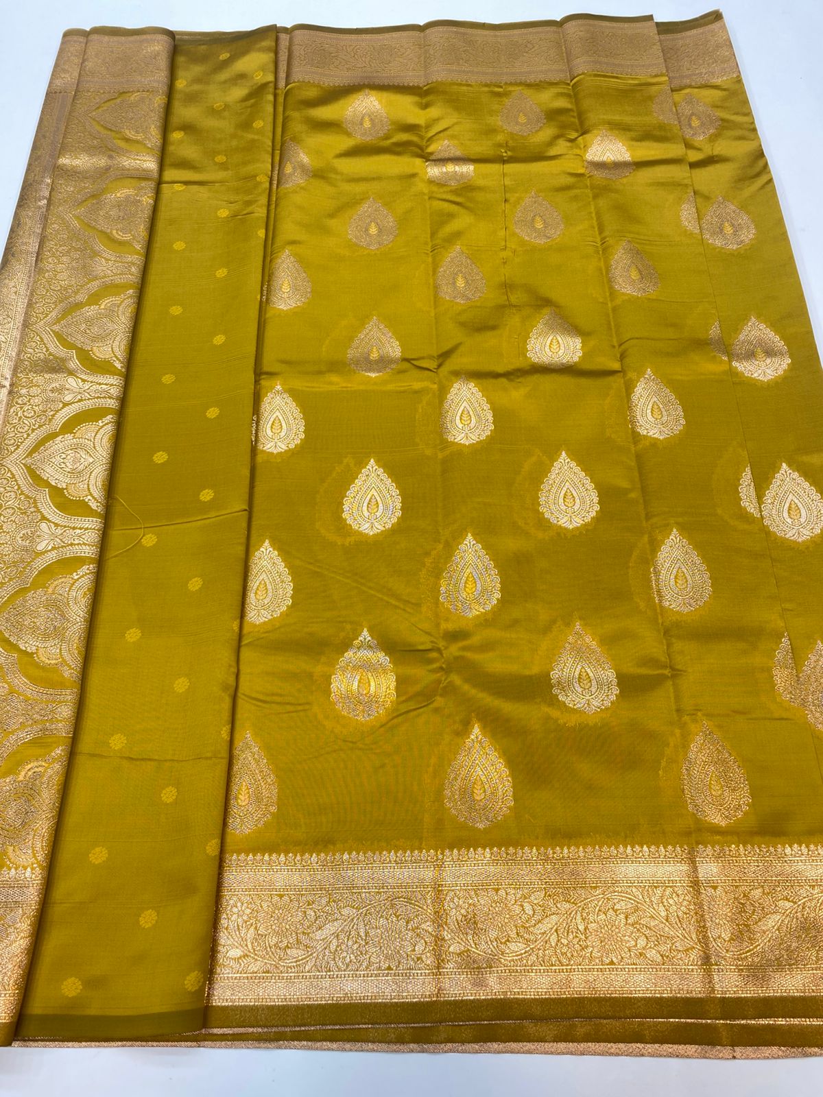 Semi Silk Butta Saree(3211A)