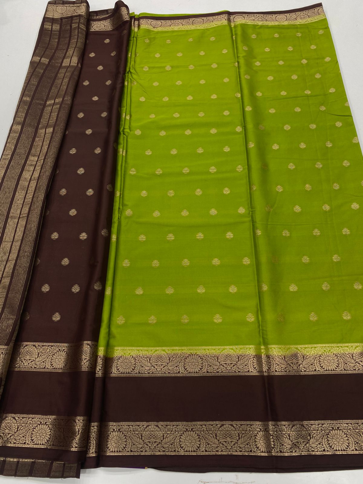 Mysore Crepe Butta Saree(3230B)