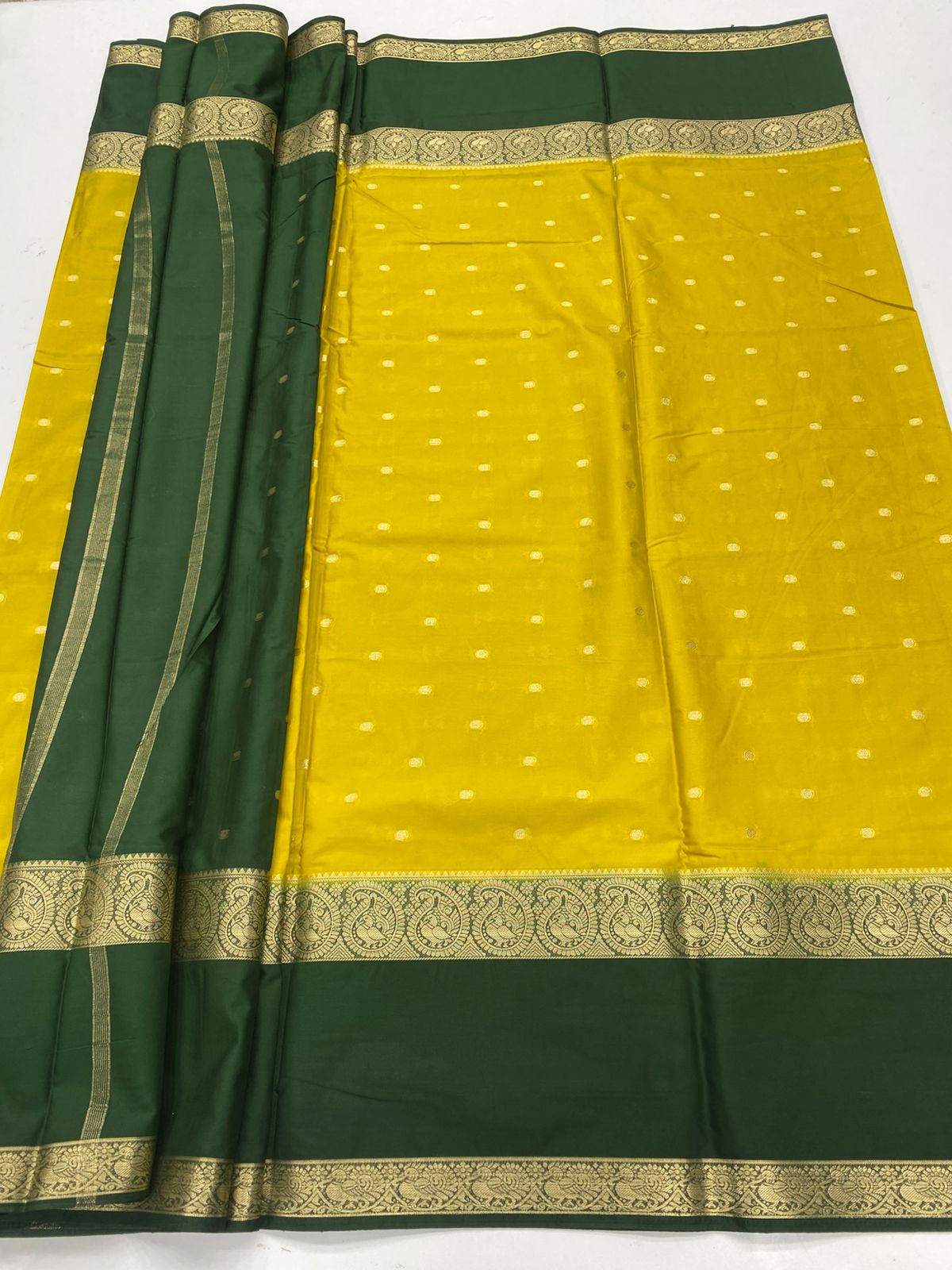 Mysore Crepe Butta Saree(3231)