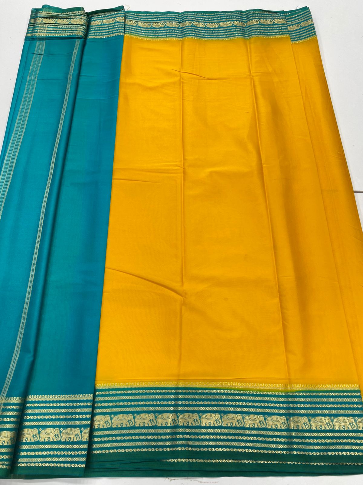 Mysore Crepe Zari Border Saree(3232B)