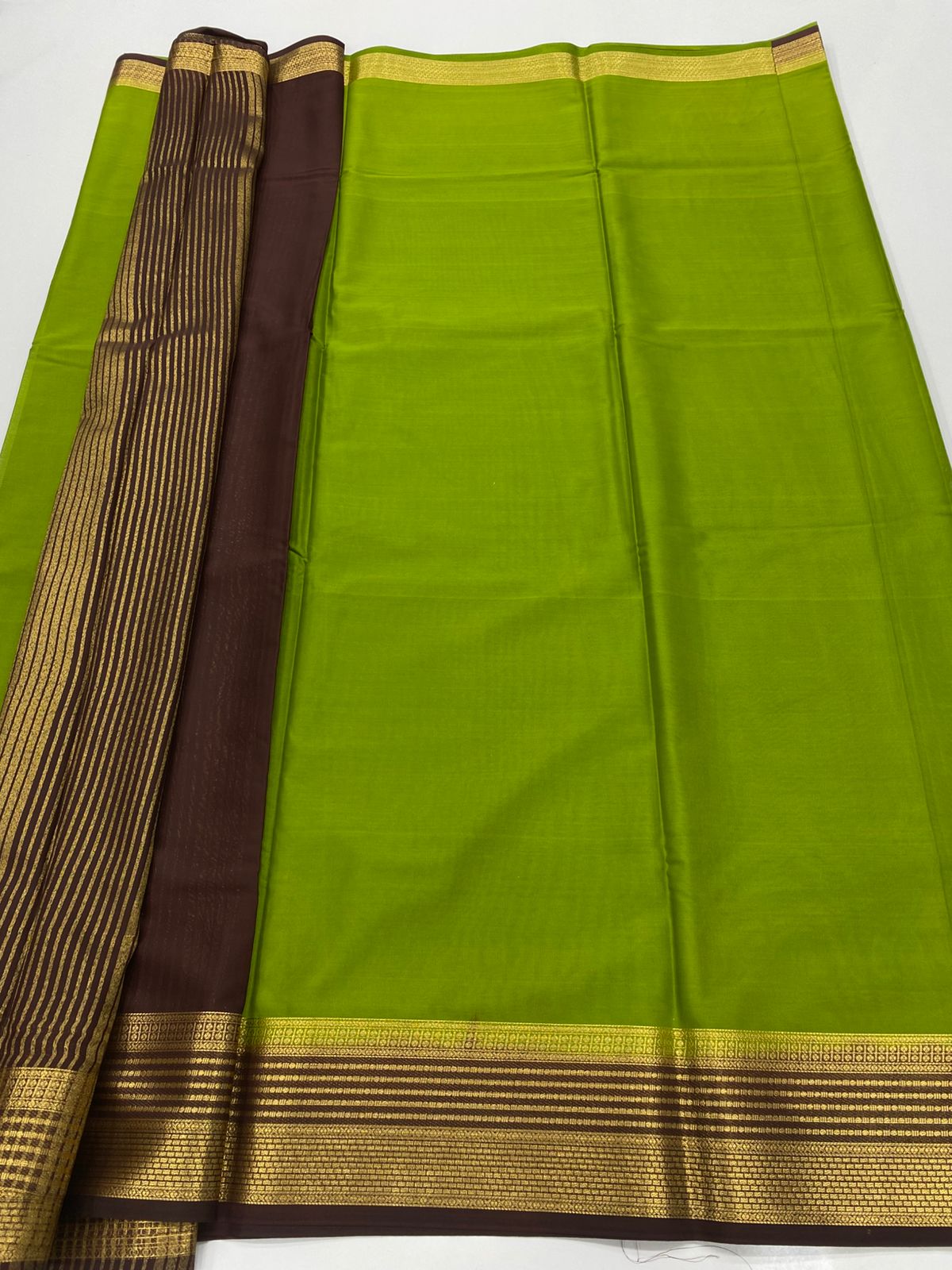 Mysore Crepe Zari Border Saree(3233A)