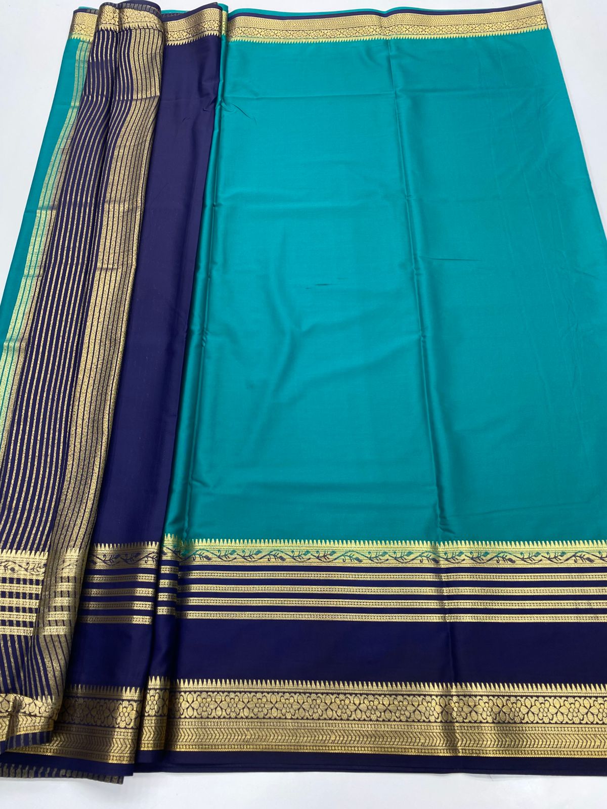 Mysore Crepe Zari Border Saree(3233D)