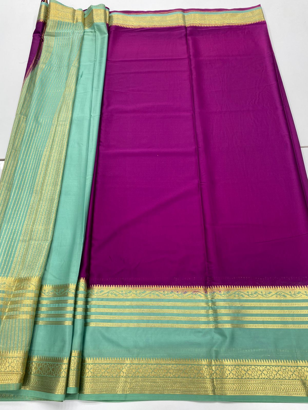 Mysore Crepe Zari Border Saree(3233D)