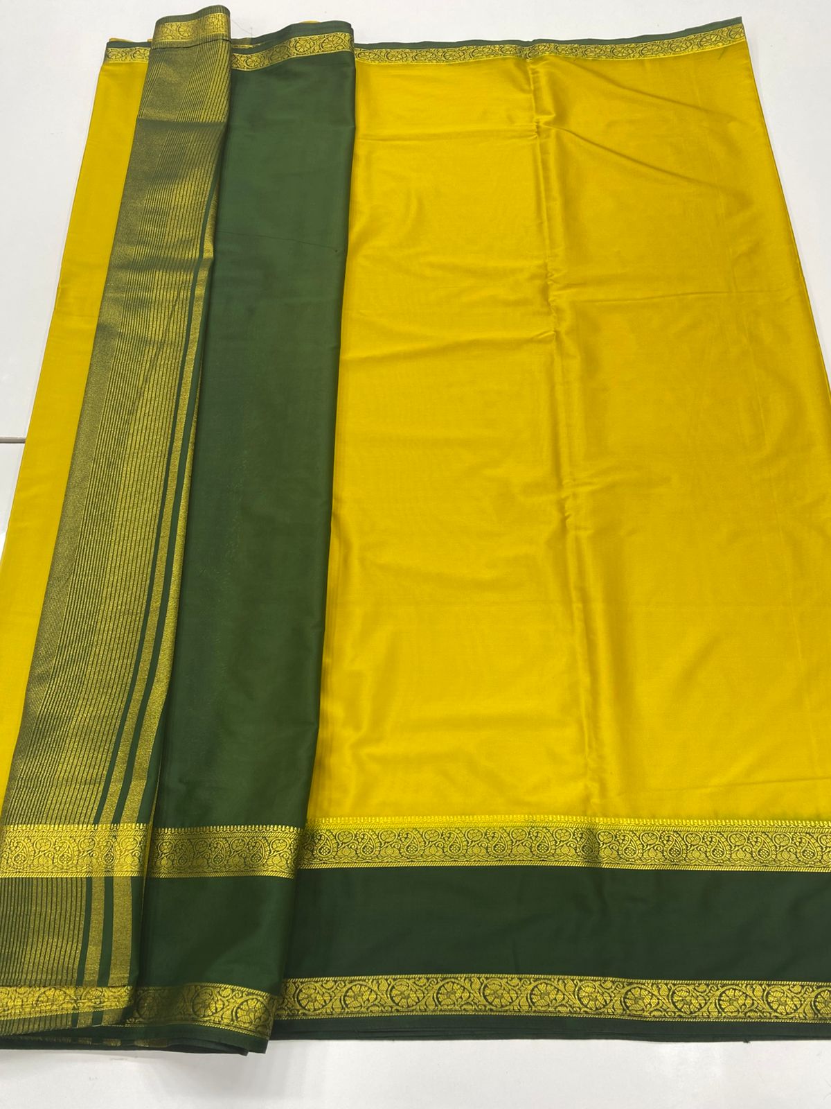Mysore Crepe Zari Border Saree(3233G)