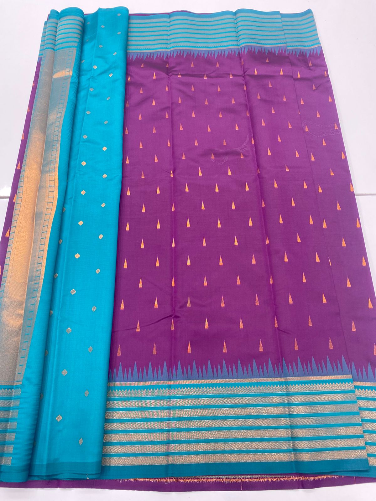 Semi Silk Butta Saree(3237)