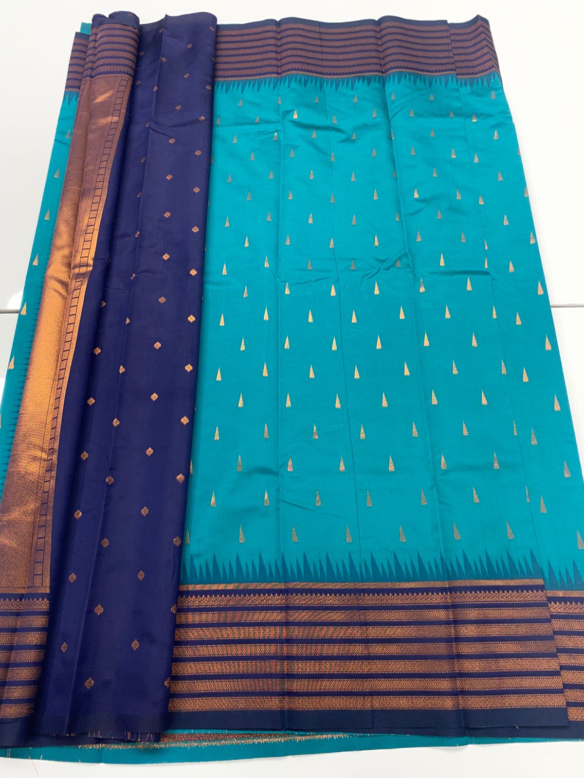 Semi Silk Butta Saree(3237)