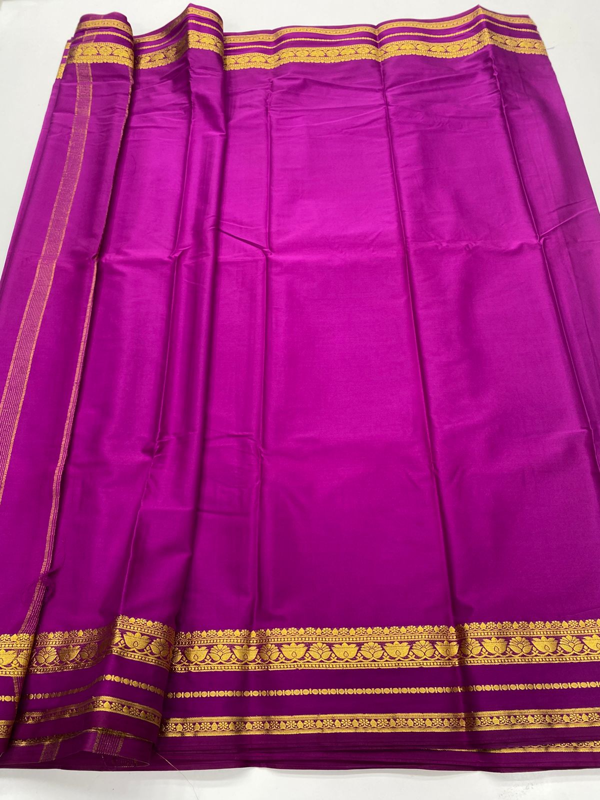 Mysore Crepe Self Lotus Border Saree(3238)
