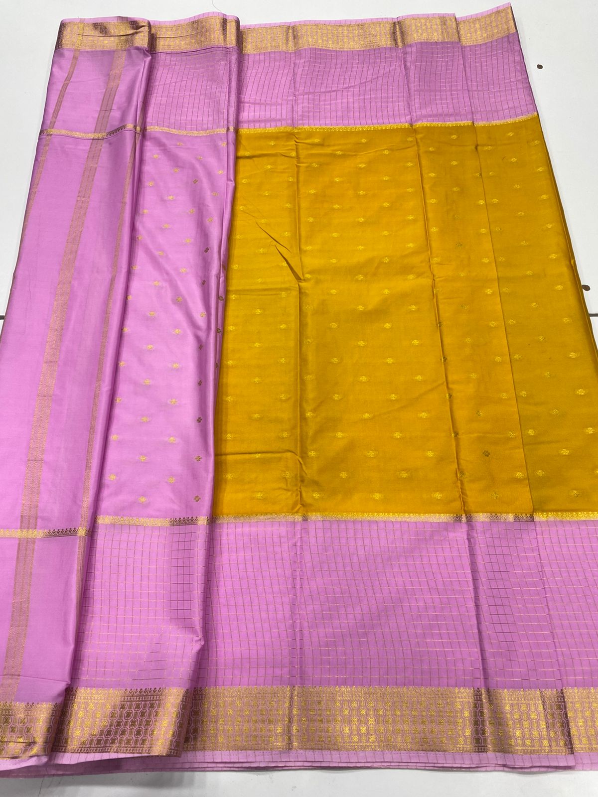 Mysore Crepe Butta Saree(3240)