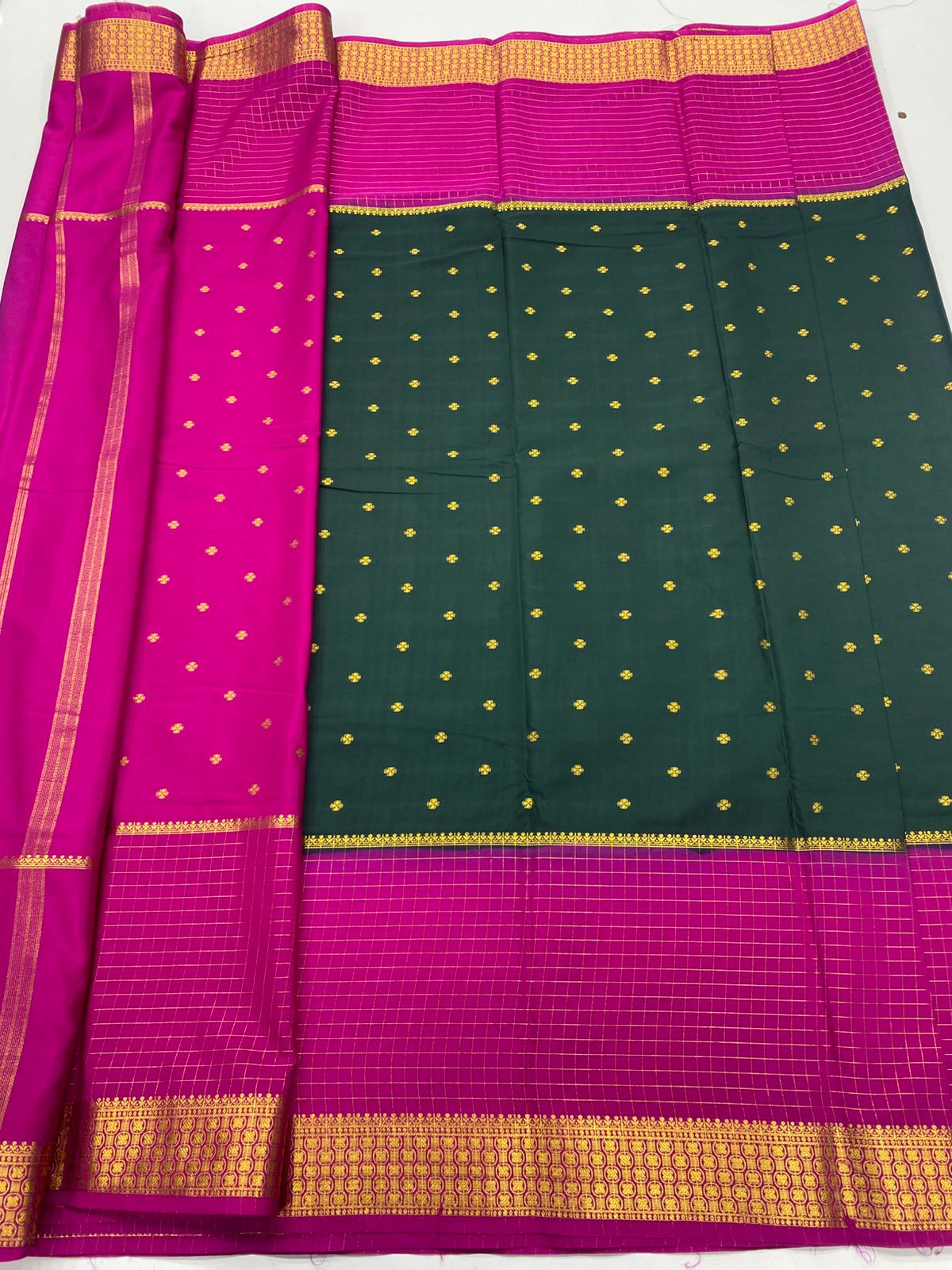 Mysore Crepe Butta Saree(3240)