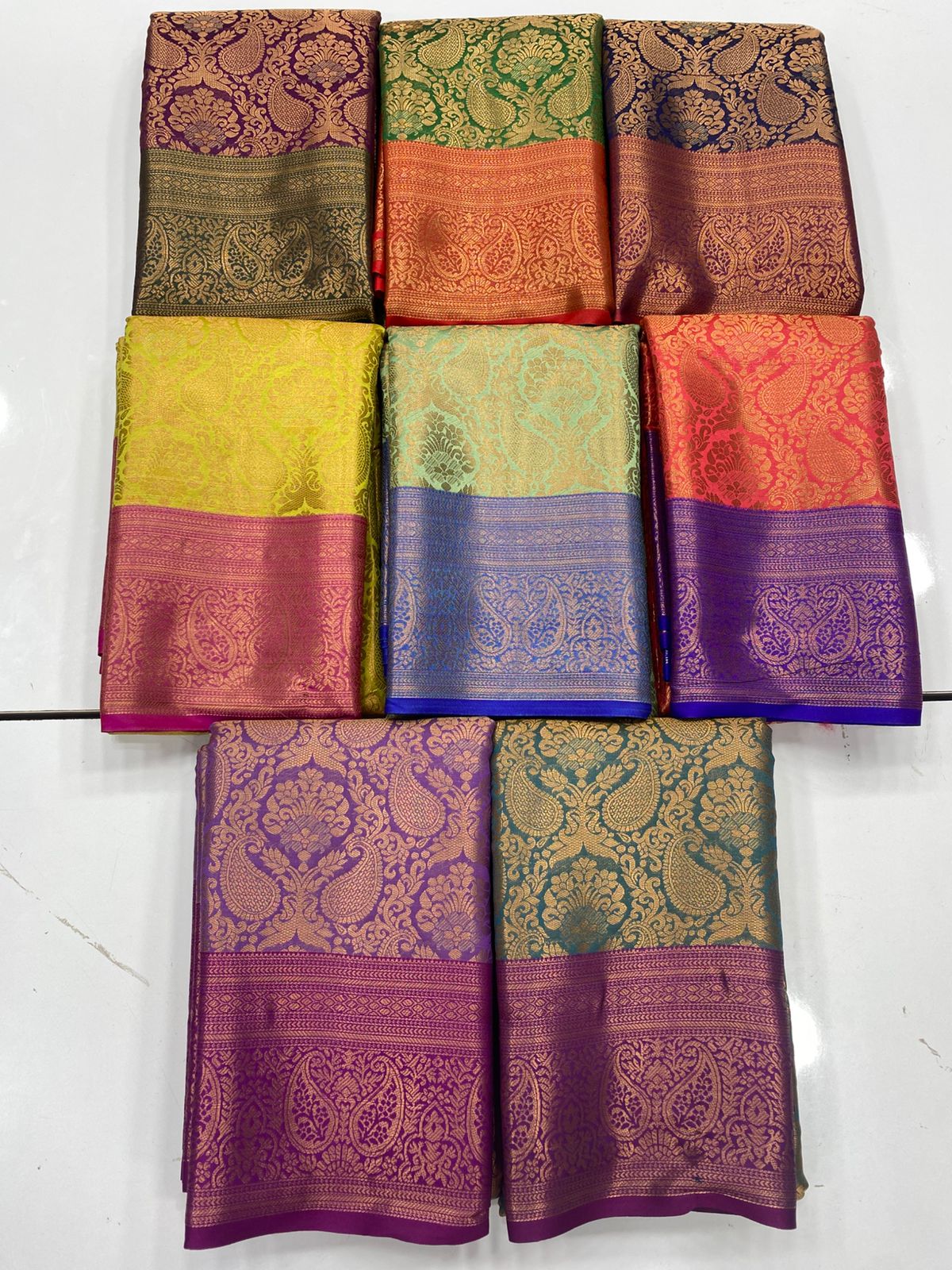 Semi Silk Broket Saree(3252A)