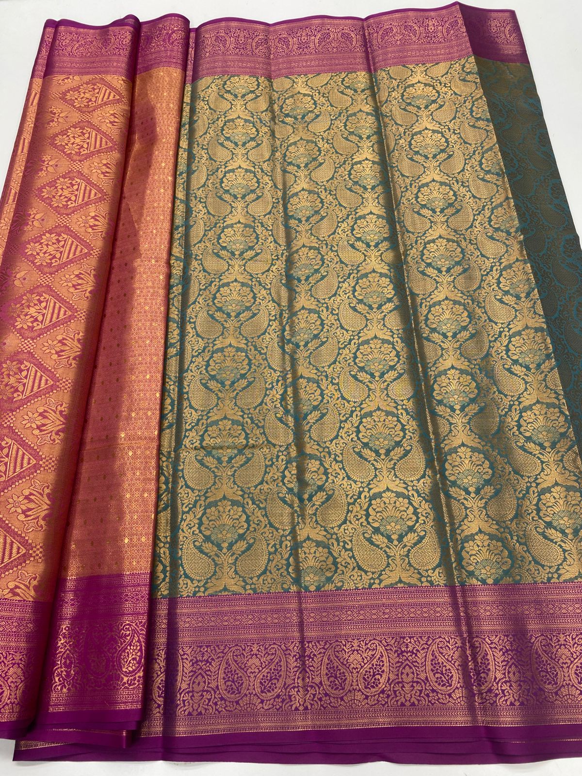 Semi Silk Broket Saree(3252A)