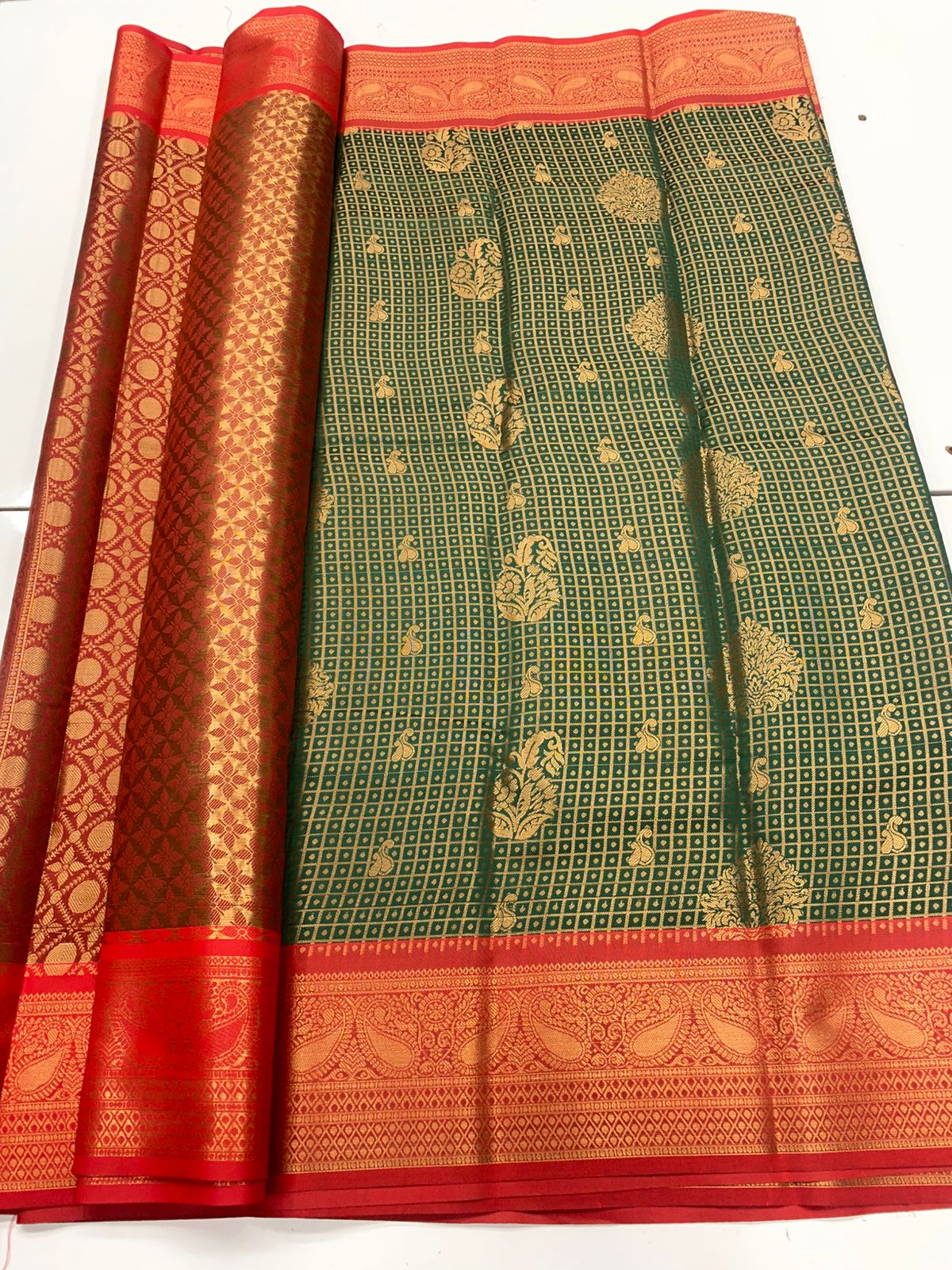 Semi Silk Broket Saree(3252B)