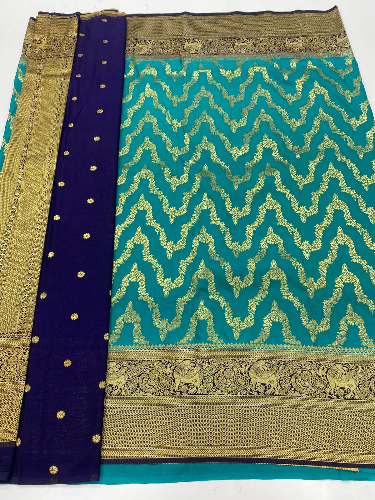 Georgette fancy Waves Saree(3253A)