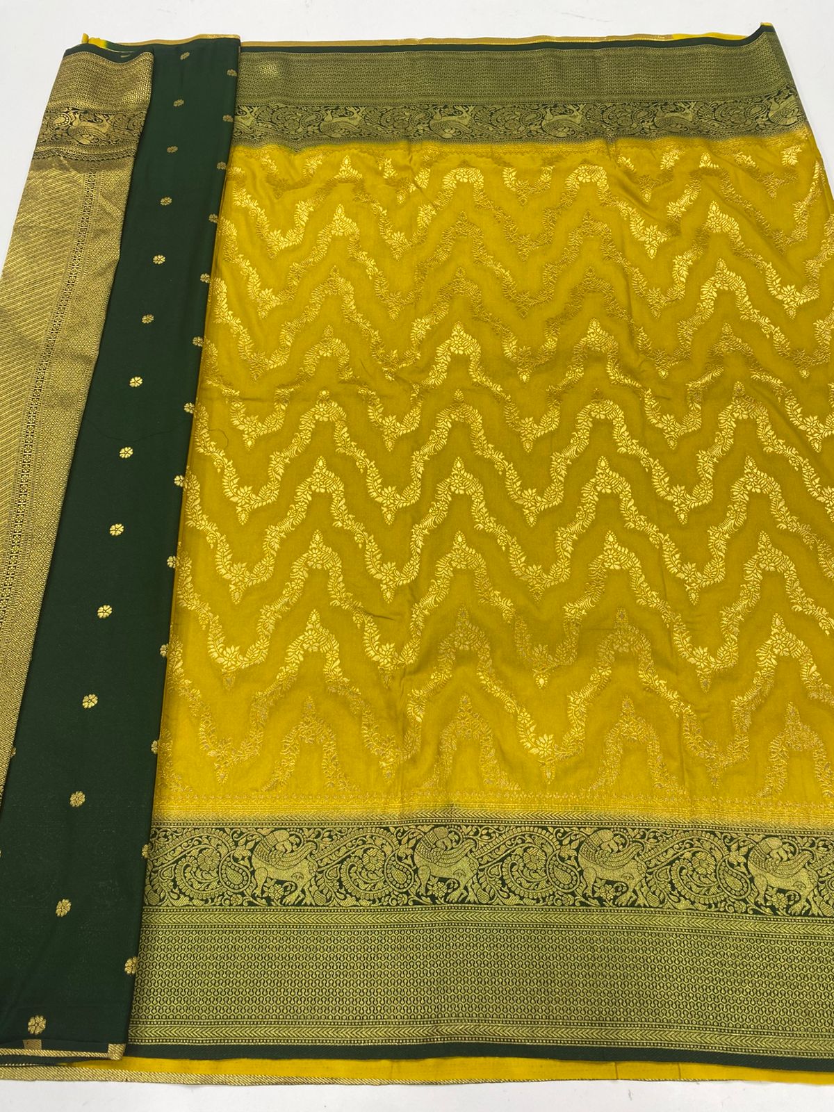 Georgette fancy Waves Saree(3253A)