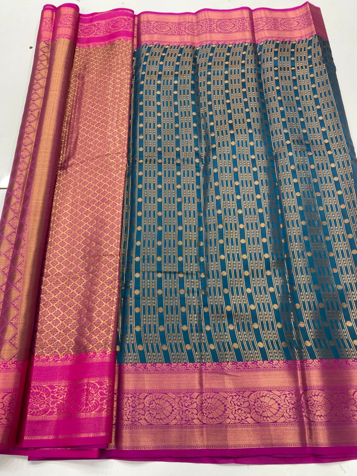 Semi Silk Broket Saree(3252C)