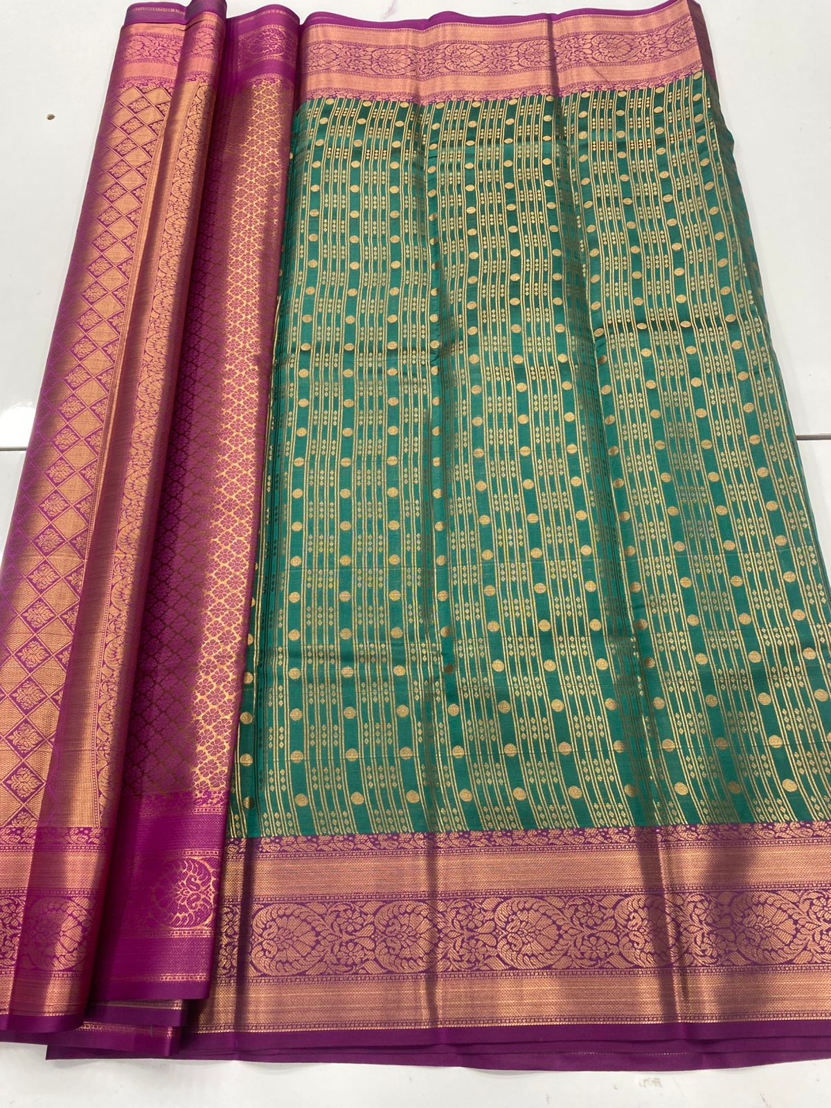Semi Silk Broket Saree(3252C)