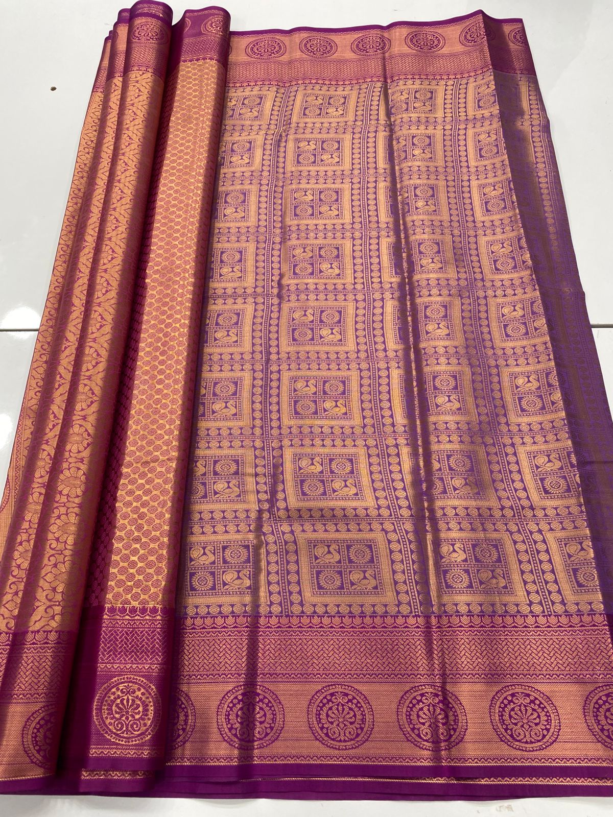 Semi Silk Broket Saree(3252D)