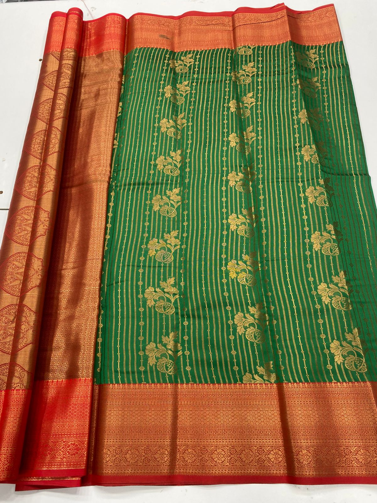 Semi Silk Broket Saree(3252F)