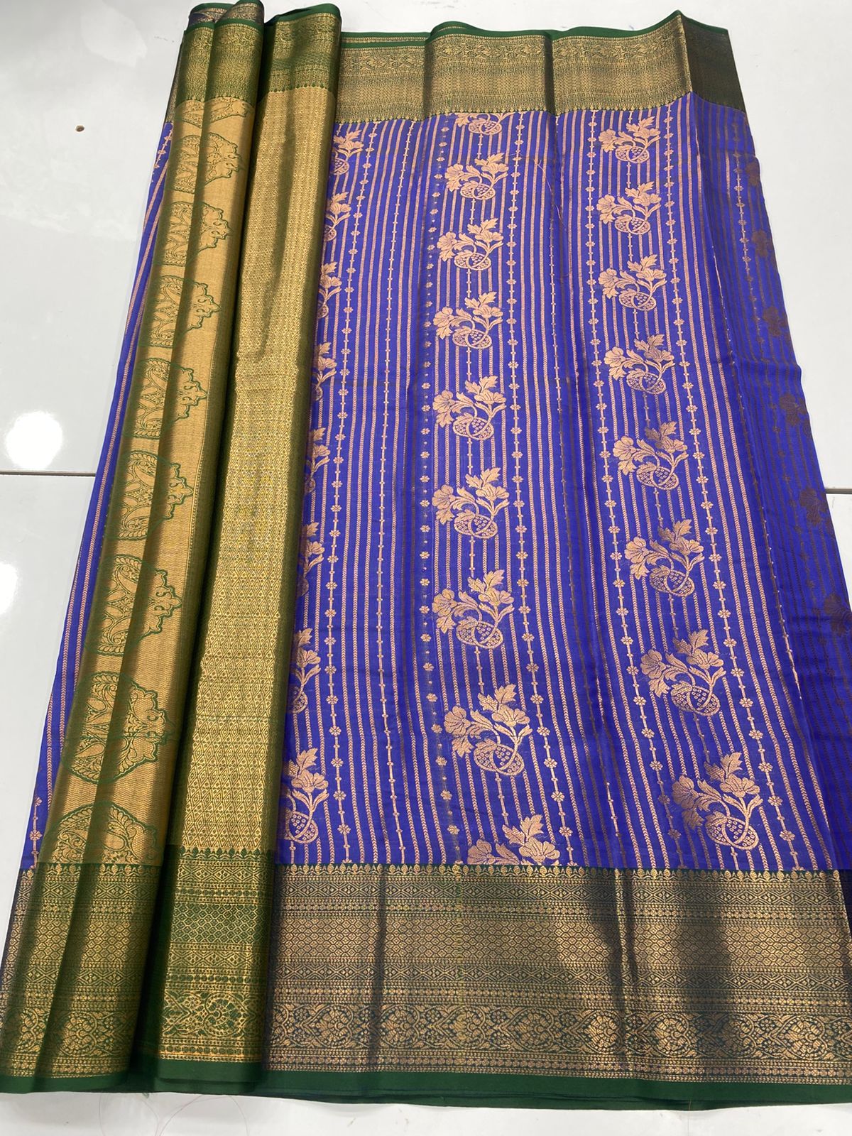 Semi Silk Broket Saree(3252F)