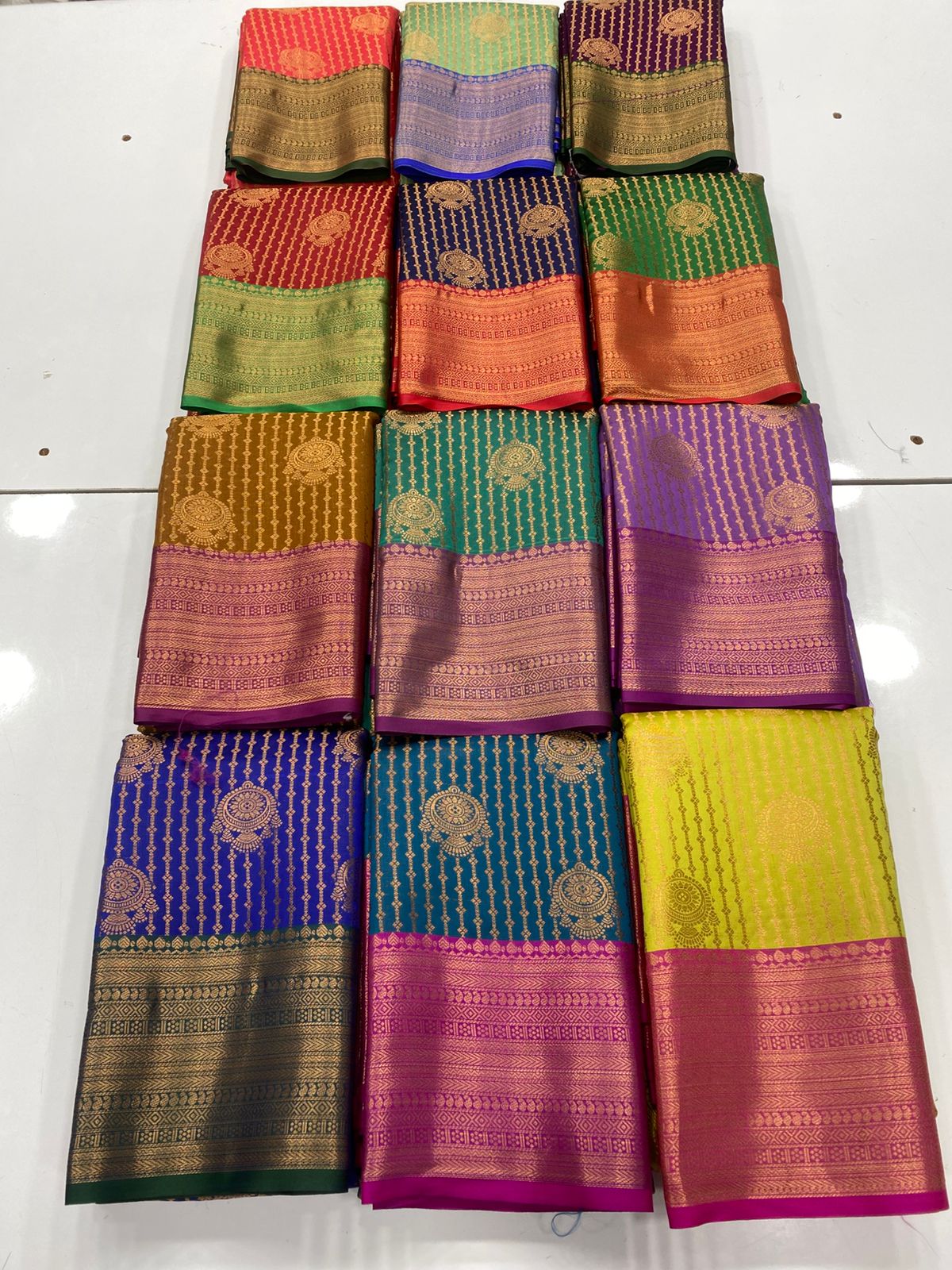 Semi Silk Broket Saree(3252G)