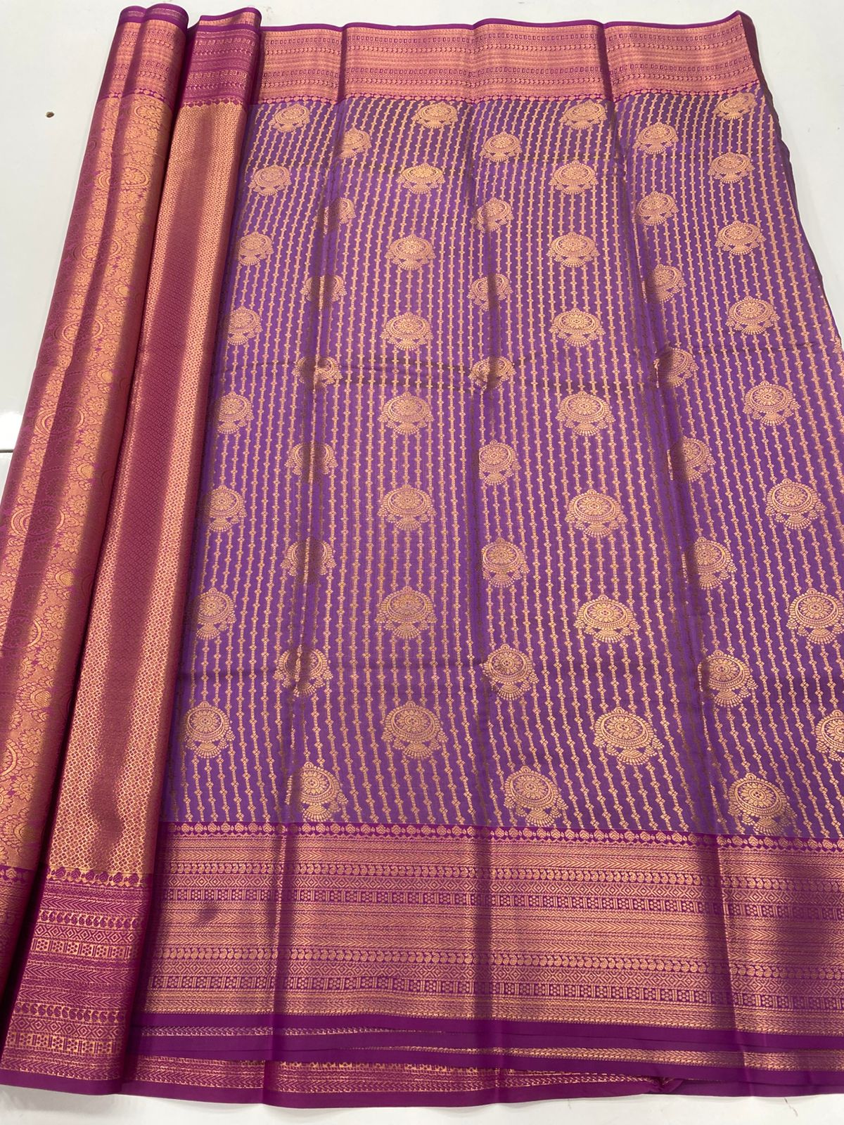 Semi Silk Broket Saree(3252G)