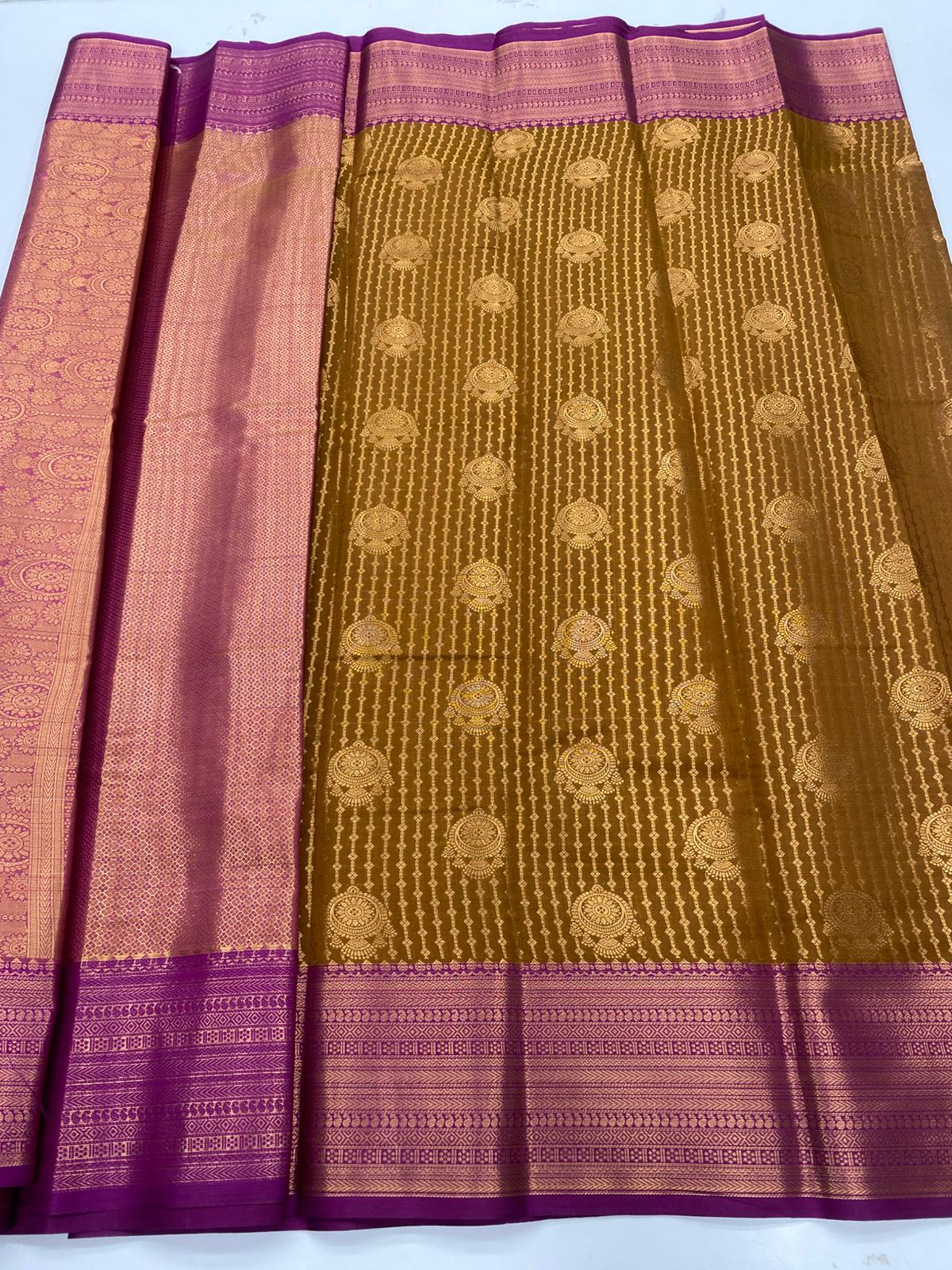 Semi Silk Broket Saree(3252G)