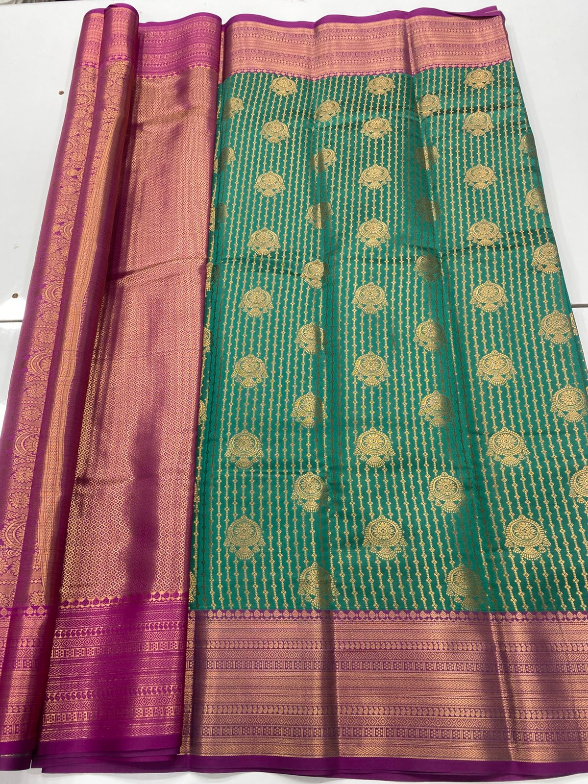 Semi Silk Broket Saree(3252G)