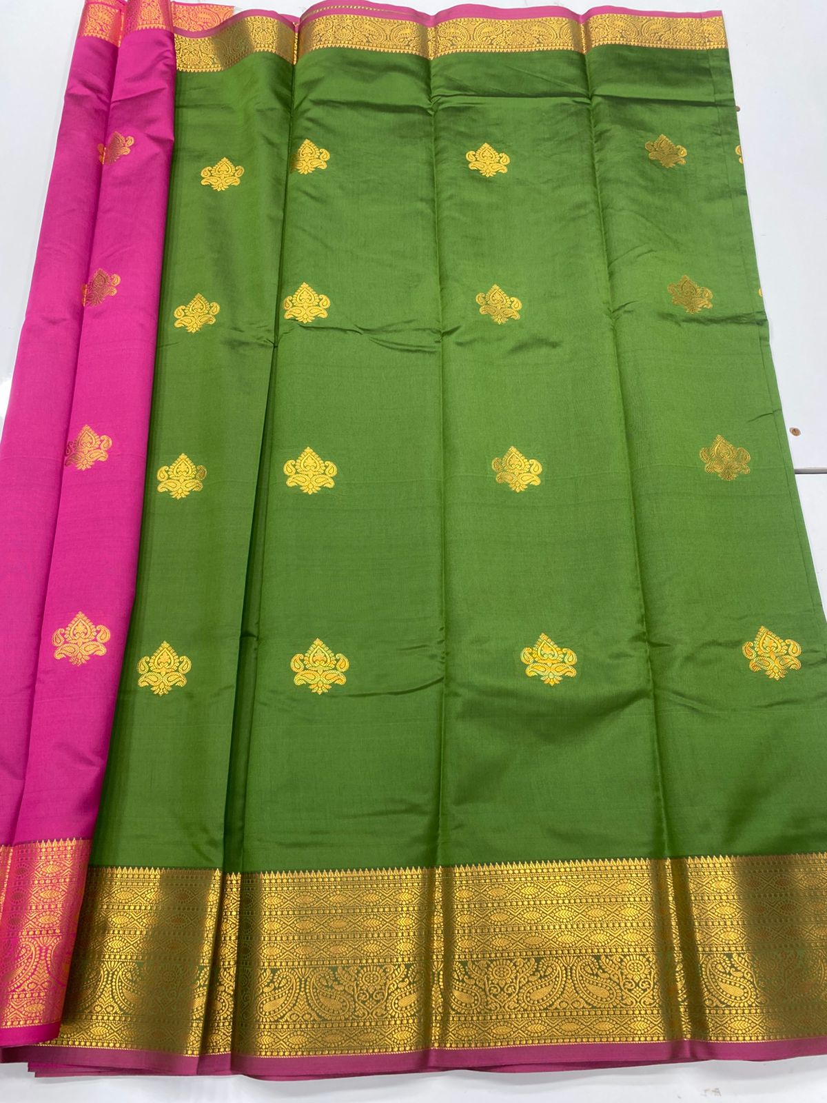 Semi Silk Butta Saree(3190D)