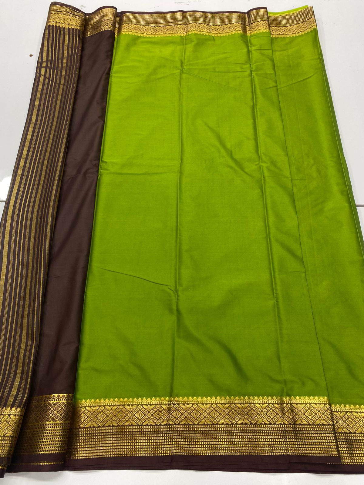 Mysore Crepe Zari Border Saree ( 3369A-R21 )