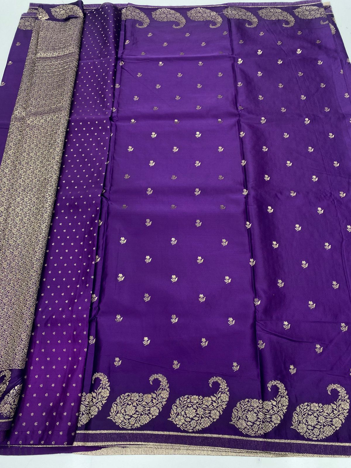 Semi Silk Butta Saree ( 3375-R17 )