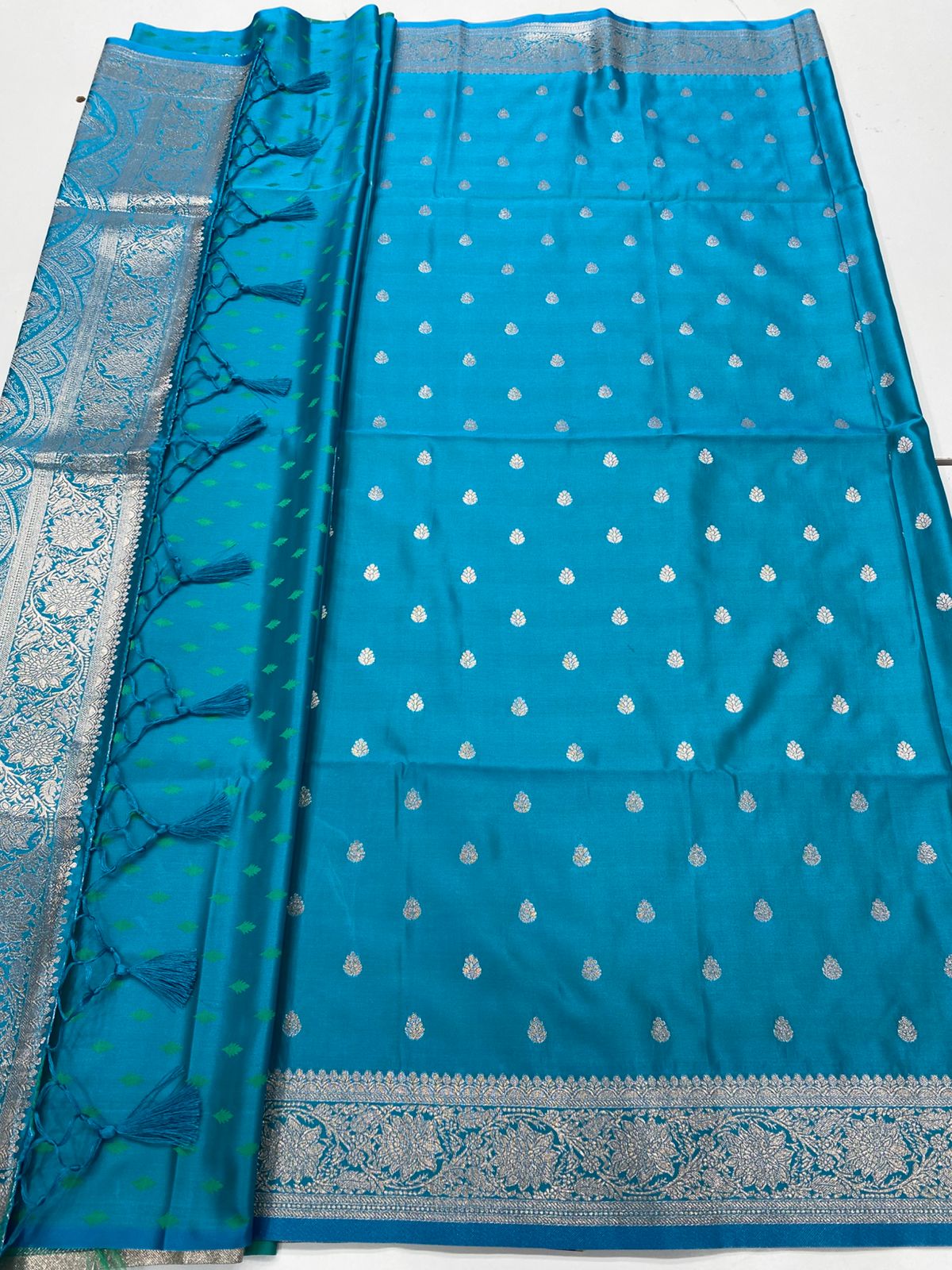 Semi Silk Butta Saree ( 3373B-R )