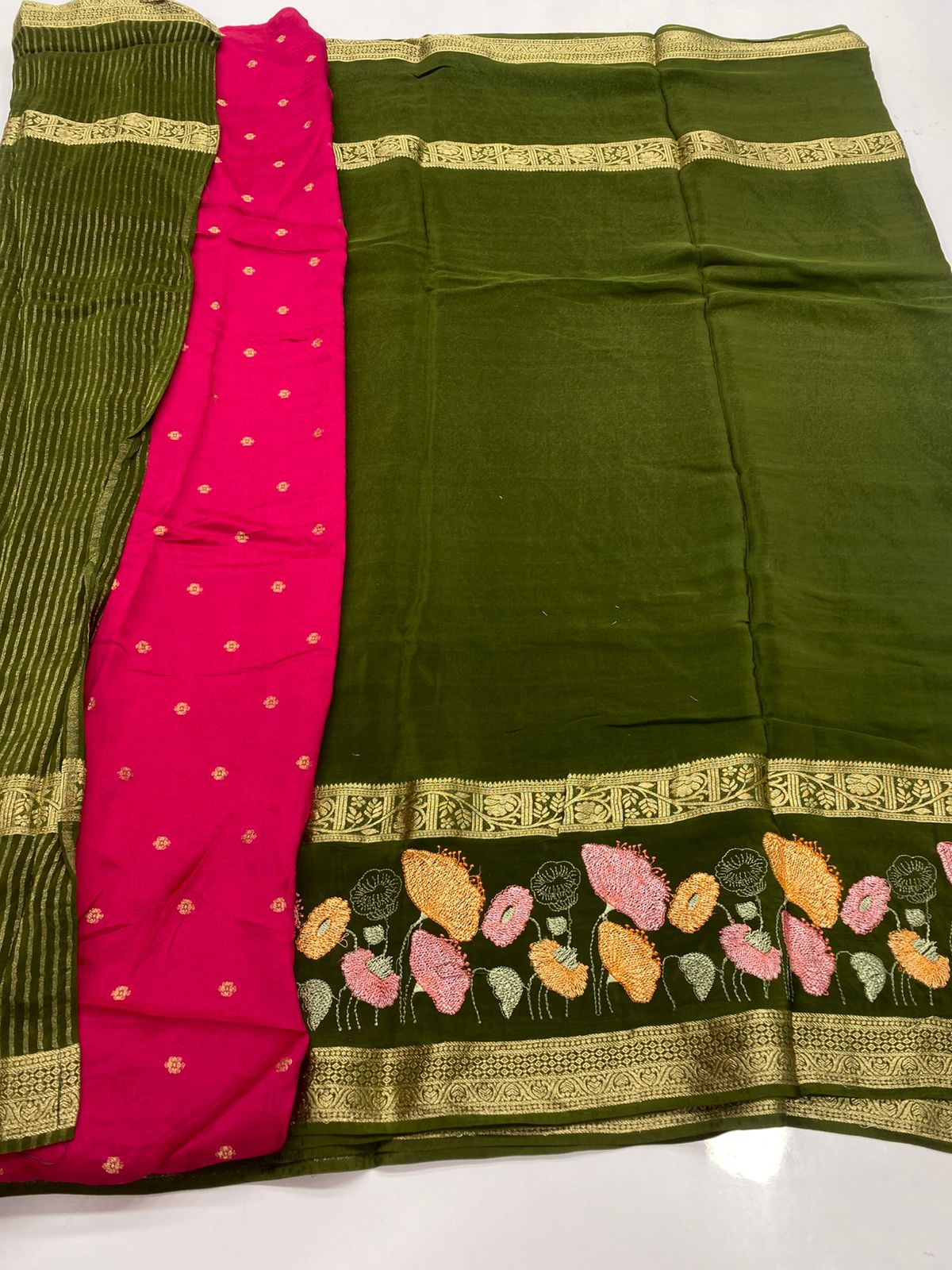 Fancy Viscose Fabric Floral Embroidery Saree(3385)