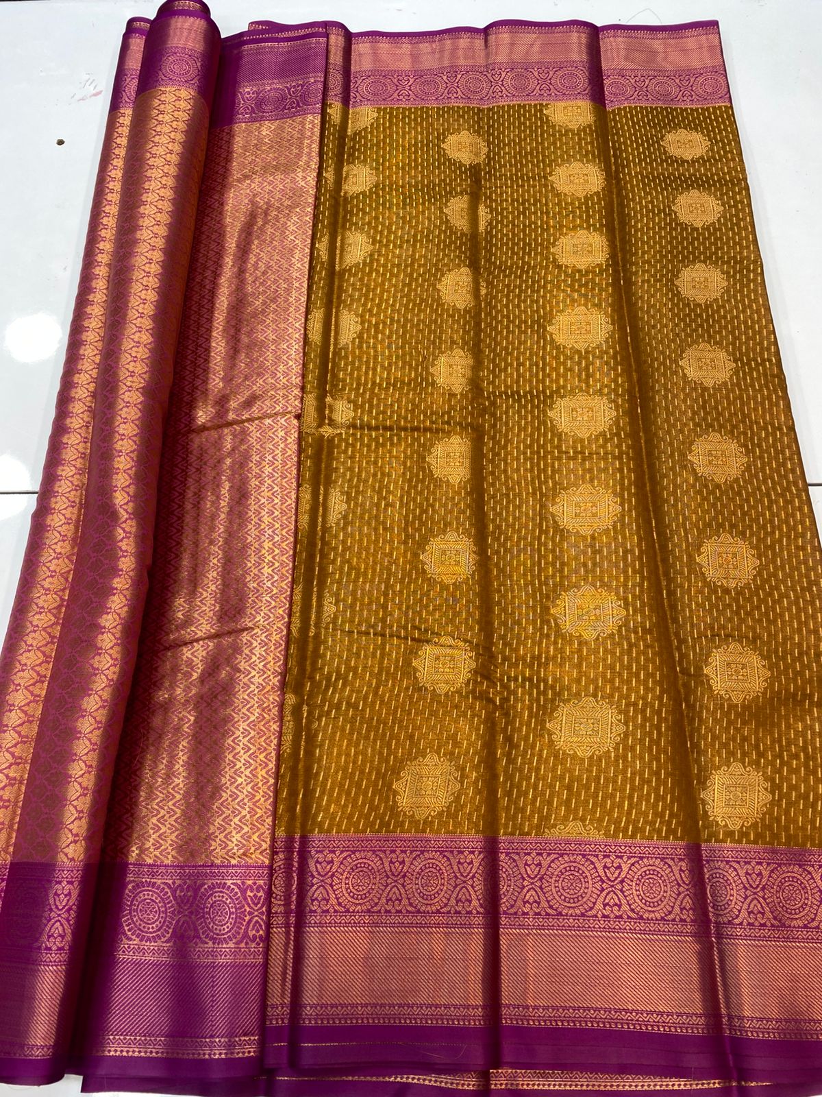 Semi Silk Broket Saree(3403J-R22)