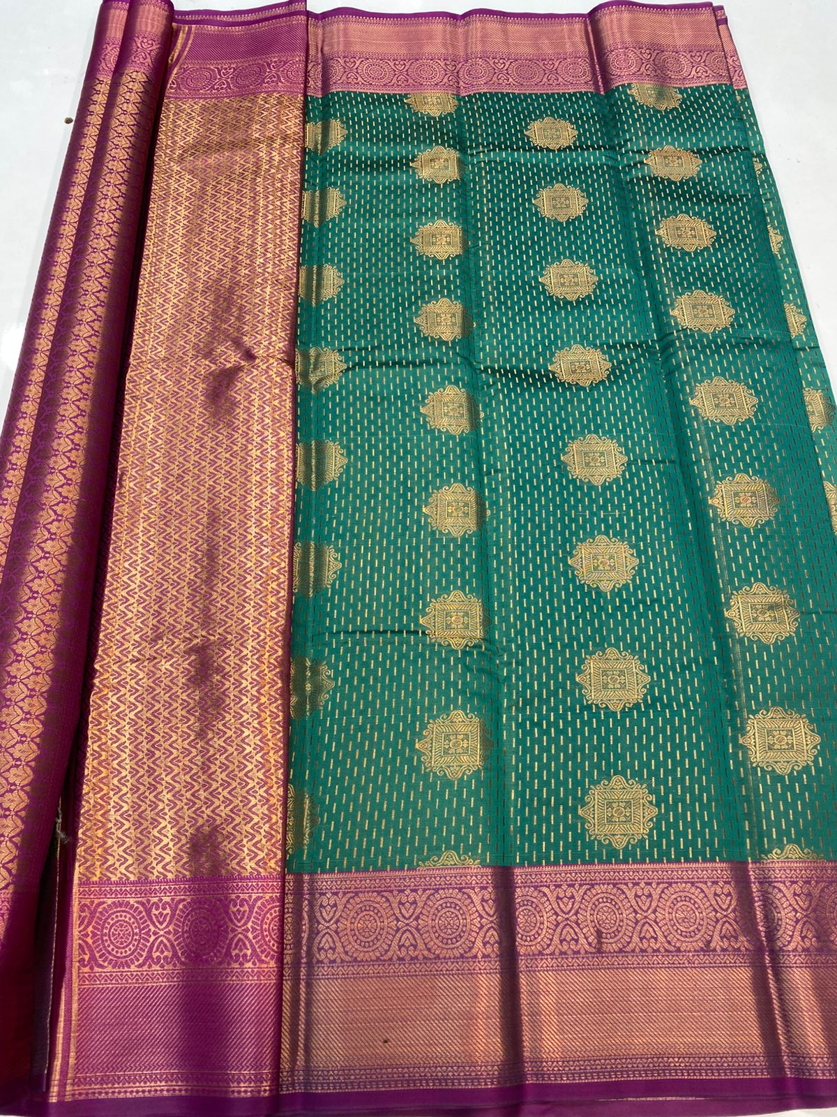Semi Silk Broket Saree(3403J-R22)