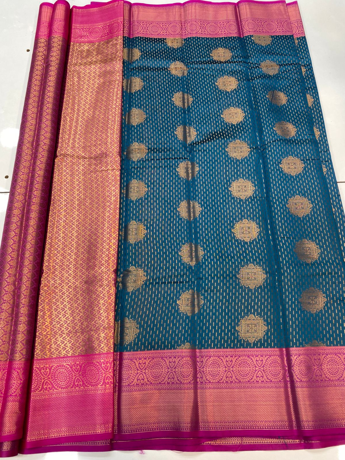 Semi Silk Broket Saree(3403J-R22)