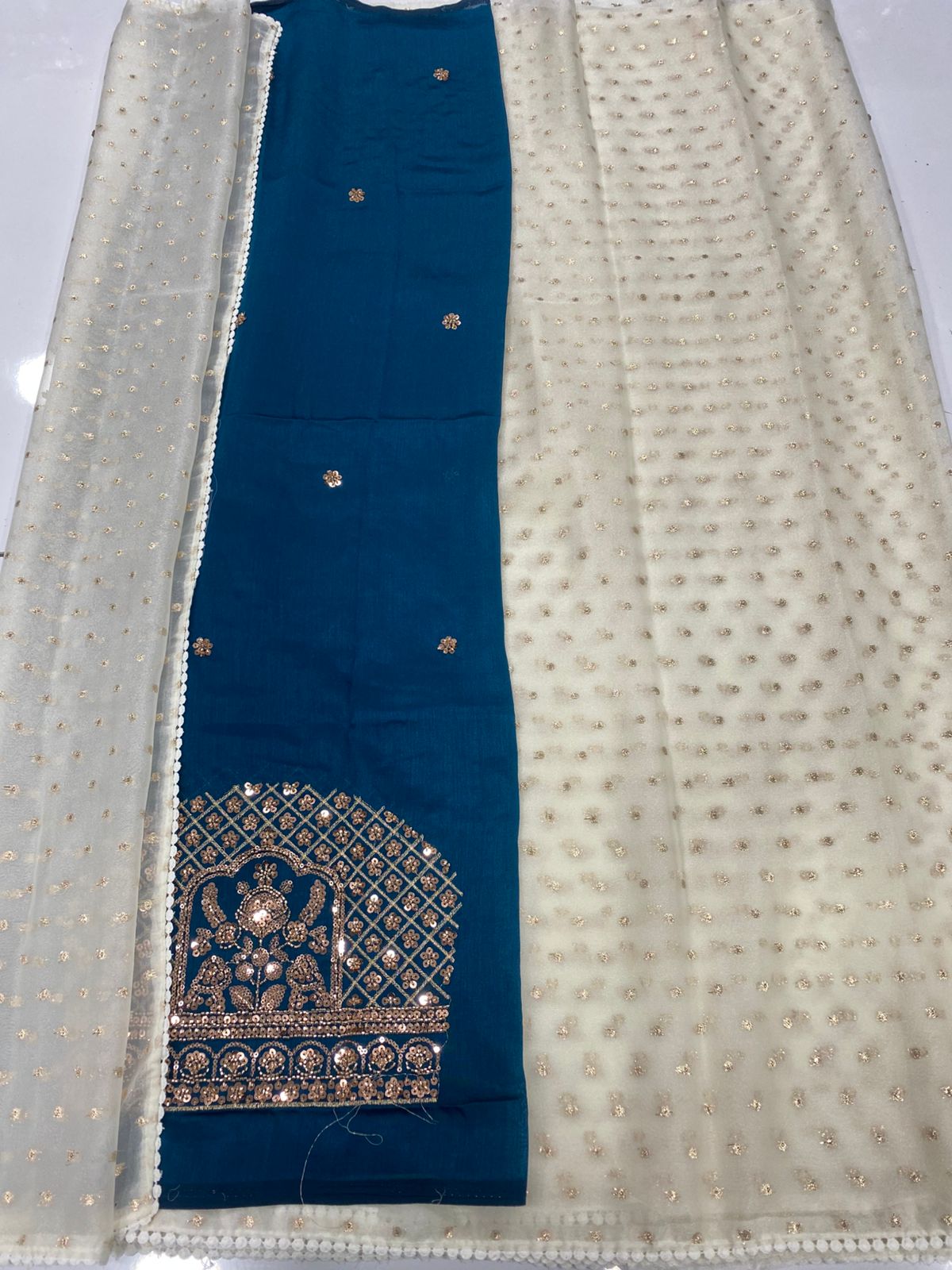 &nbsp;Fancy Georgette Zari Butta Saree(3284-R41)
