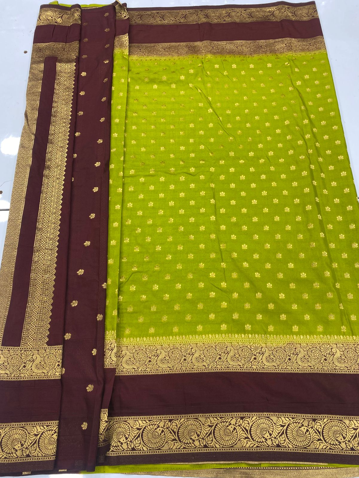 Khaddi Georgette Saree&nbsp (3442A-R10)