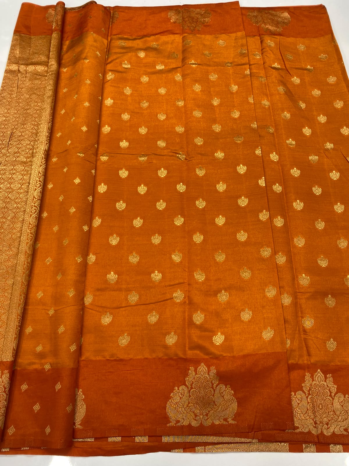 &nbsp;Semi Silk Butta Saree(3463-R18)