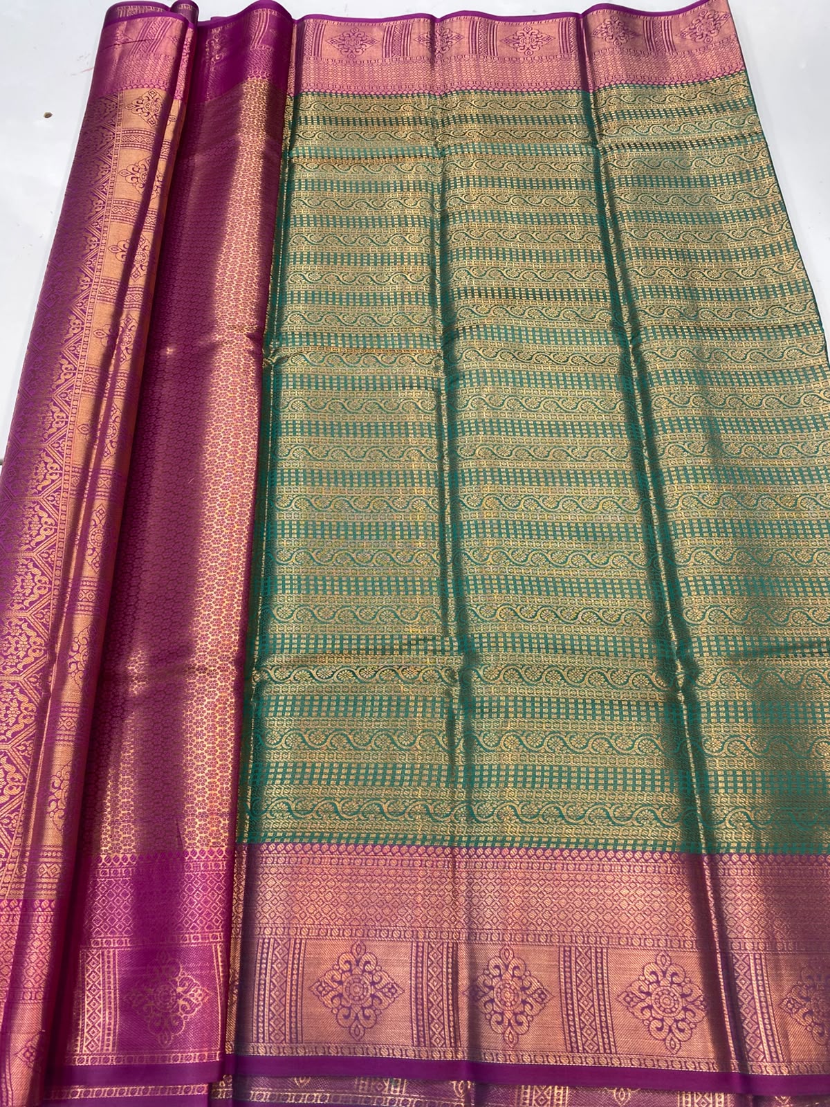 Semi Silk Broket Saree (3403D-R22)