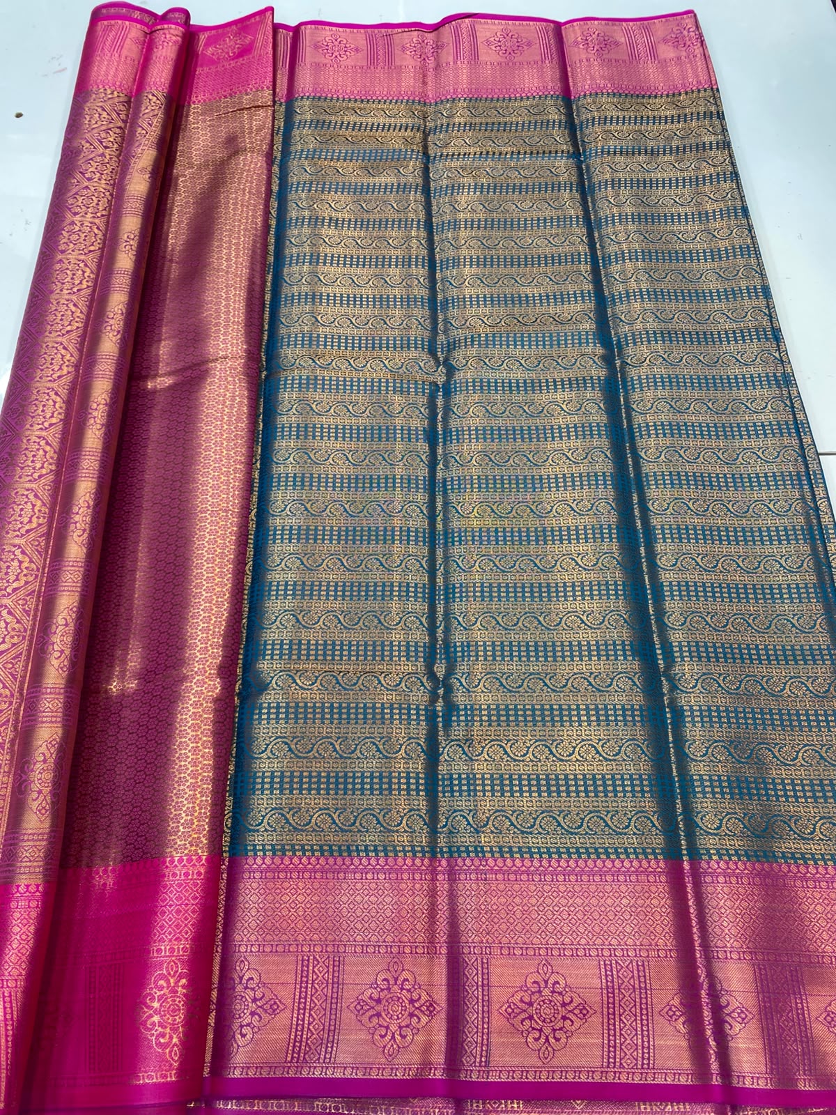 Semi Silk Broket Saree (3403D-R22)