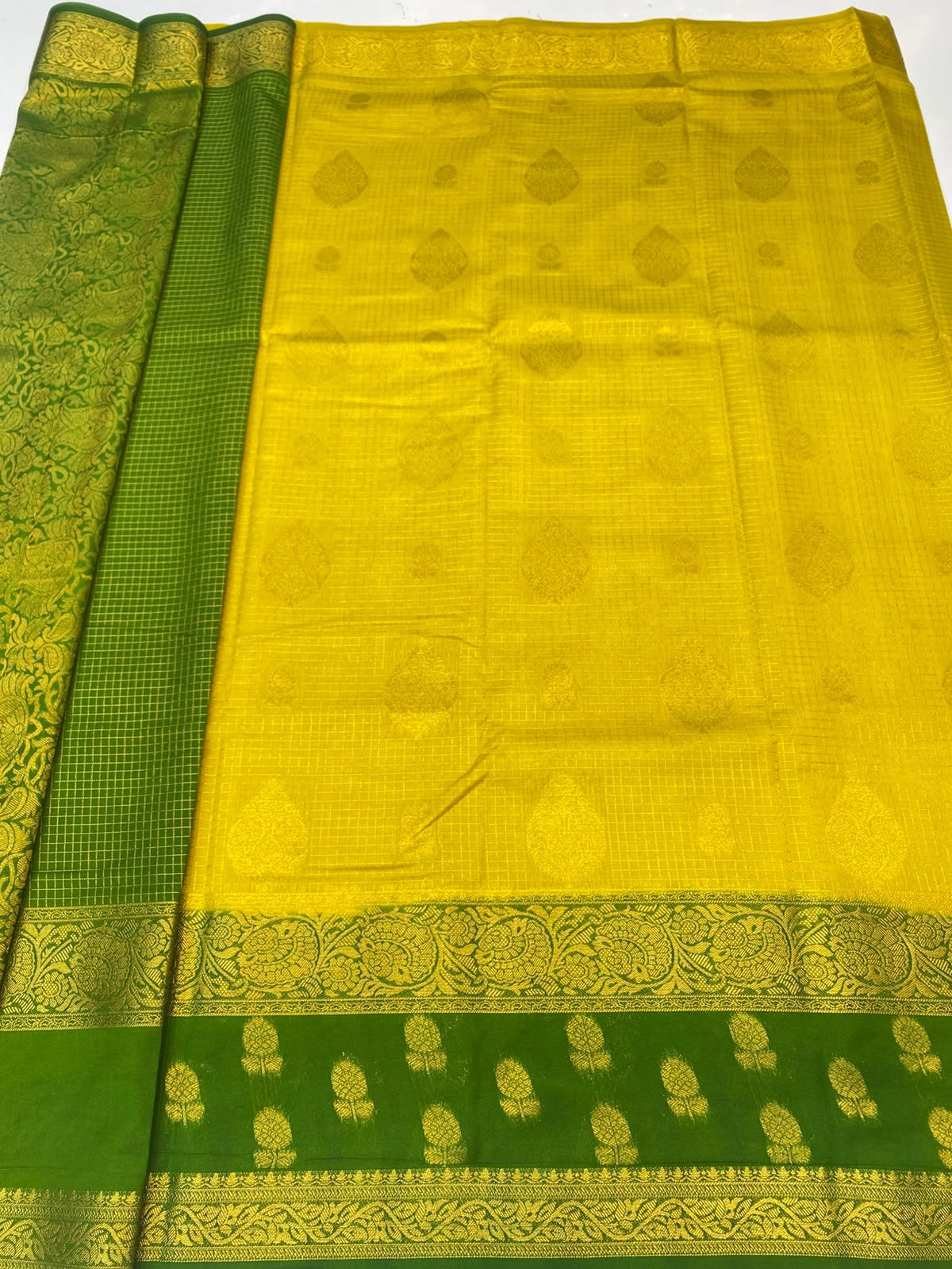 Mysore Chex Butta Saree(3624B-R20)